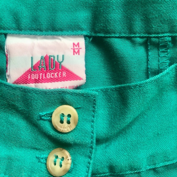 Vintage LadyFootlocker Shorts - Picture 3 of 10
